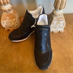 Serra Womens Black Wedge Sneakers NWT Multiple Sizes Available Fashion Comfort